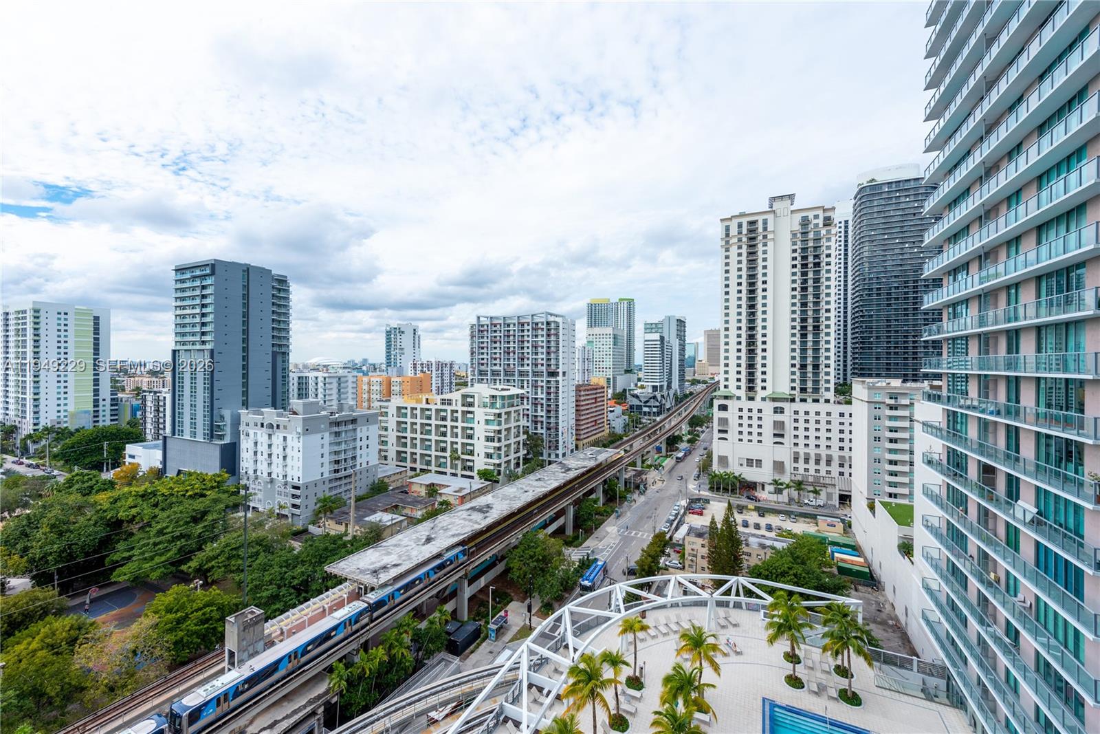 79 SW 12th St #1911-S, Miami FL 33130