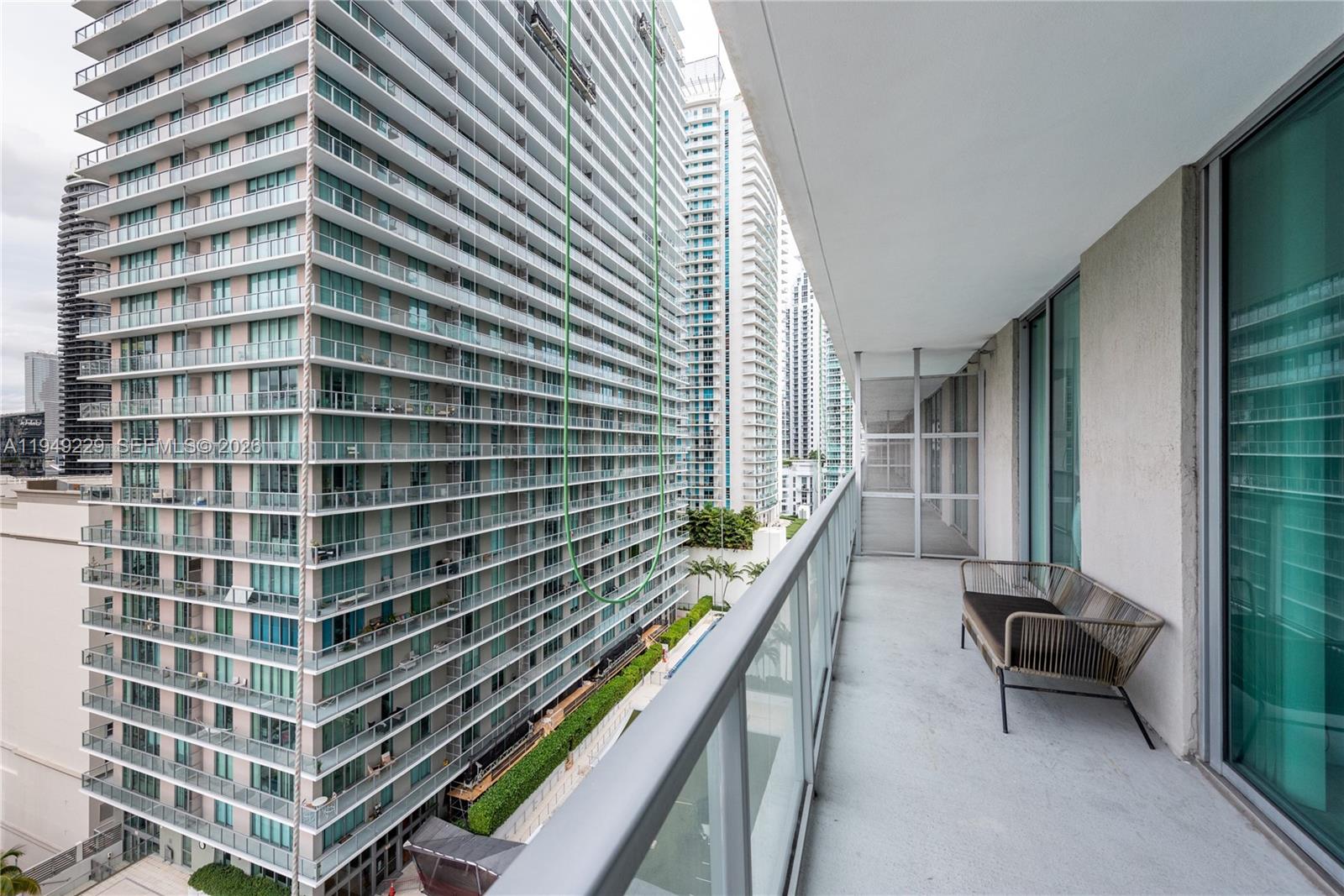 79 SW 12th St #1911-S, Miami FL 33130