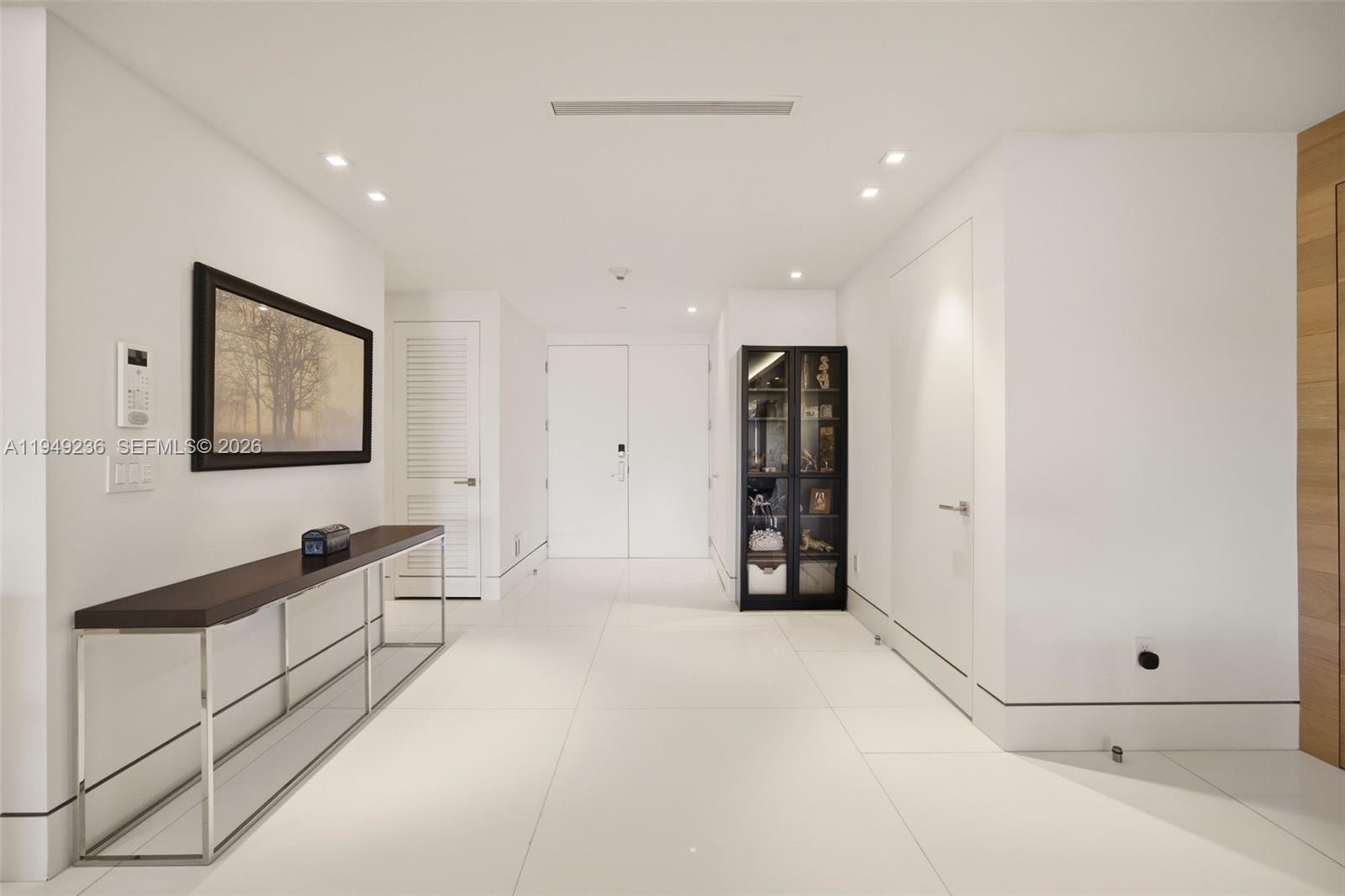 3535 Hiawatha Ave #305, Coconut Grove FL 33133