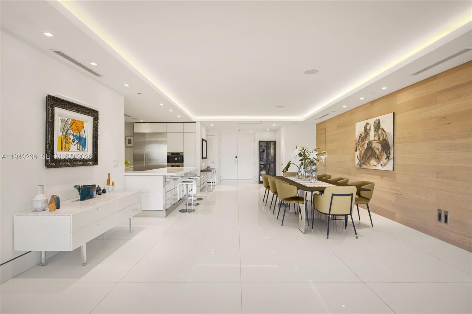 3535 Hiawatha Ave #305, Coconut Grove FL 33133