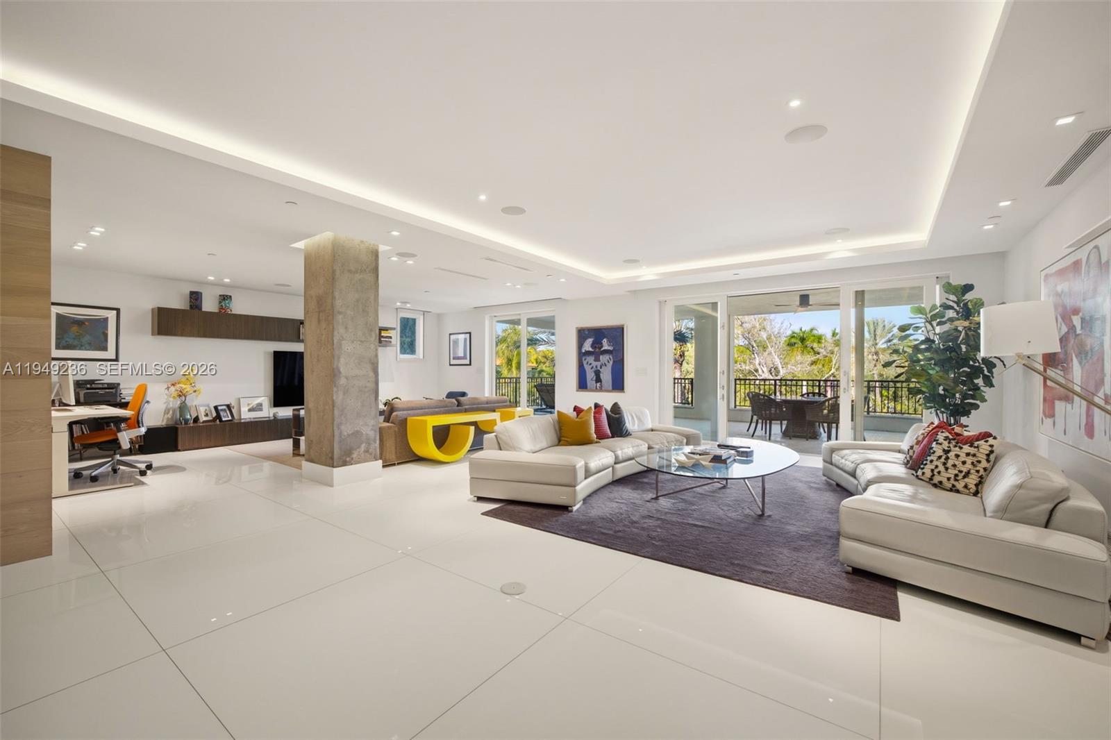 3535 Hiawatha Ave #305, Coconut Grove FL 33133
