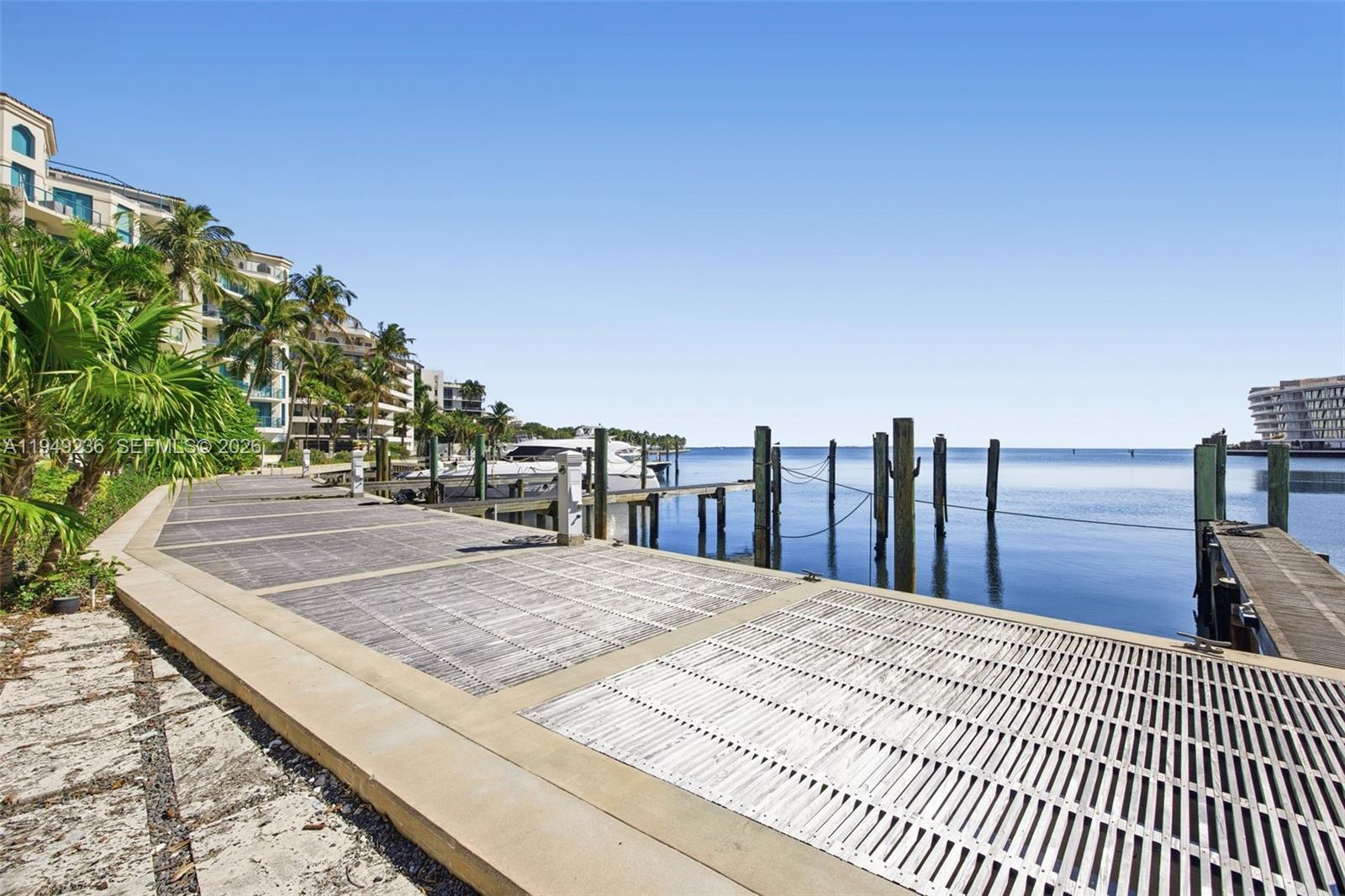 3535 Hiawatha Ave #305, Coconut Grove FL 33133