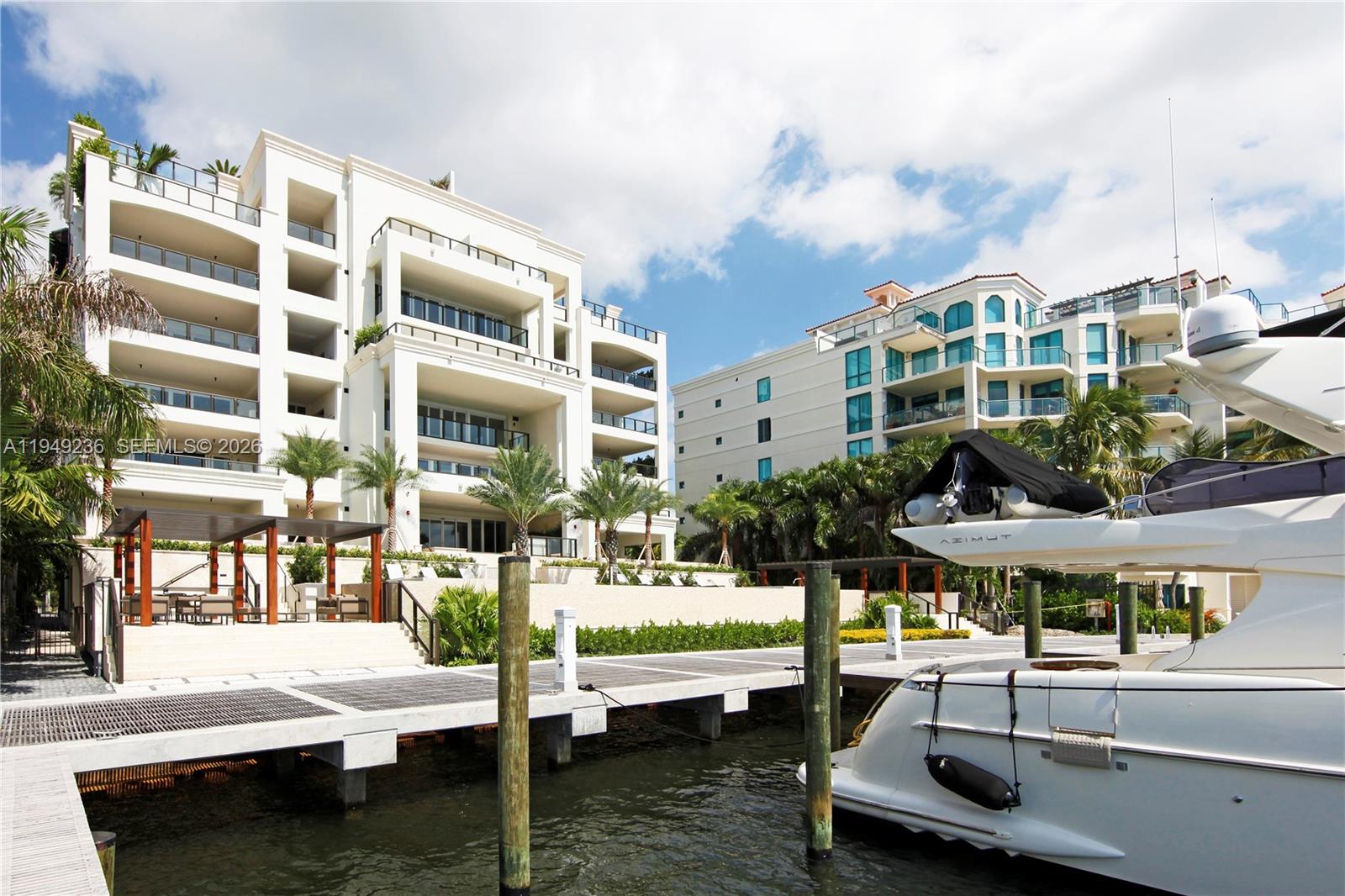 3535 Hiawatha Ave #305, Coconut Grove FL 33133