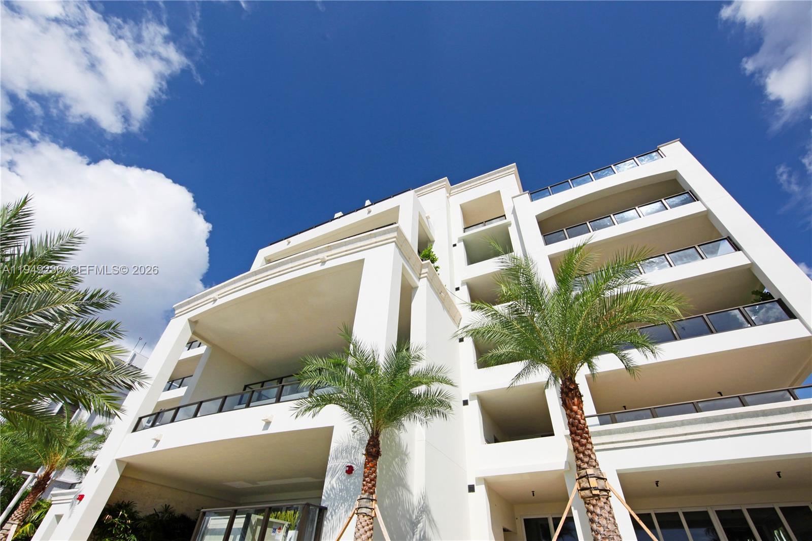 3535 Hiawatha Ave #305, Coconut Grove FL 33133