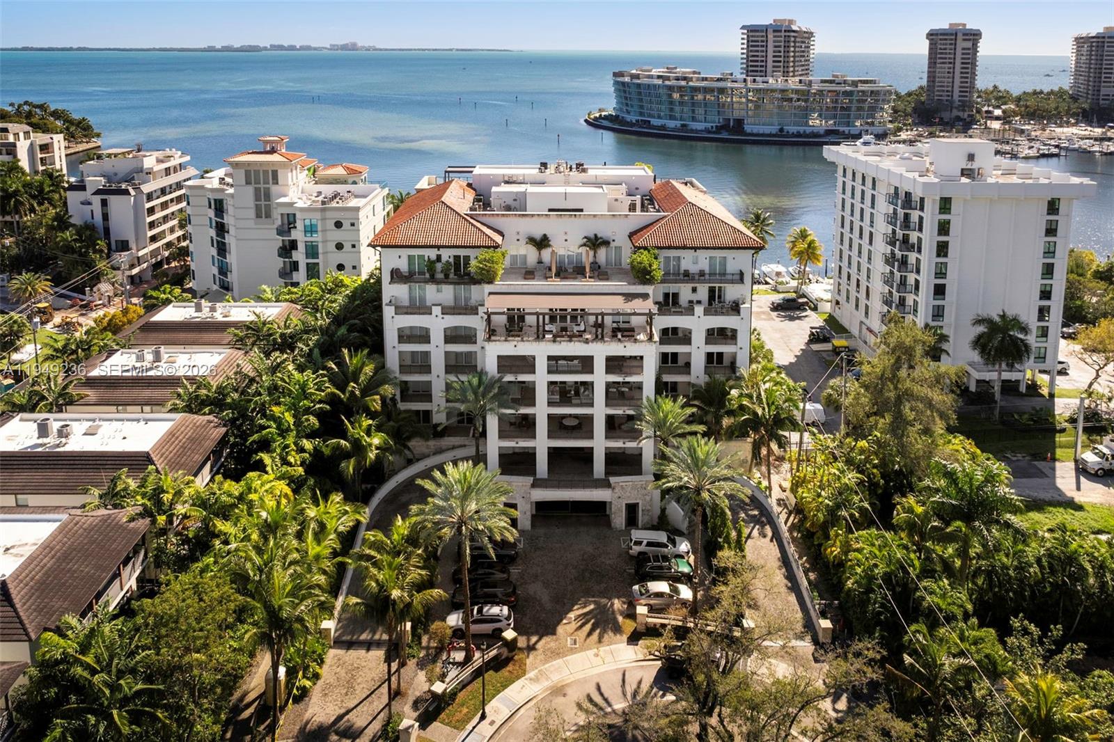 3535 Hiawatha Ave #305, Coconut Grove FL 33133