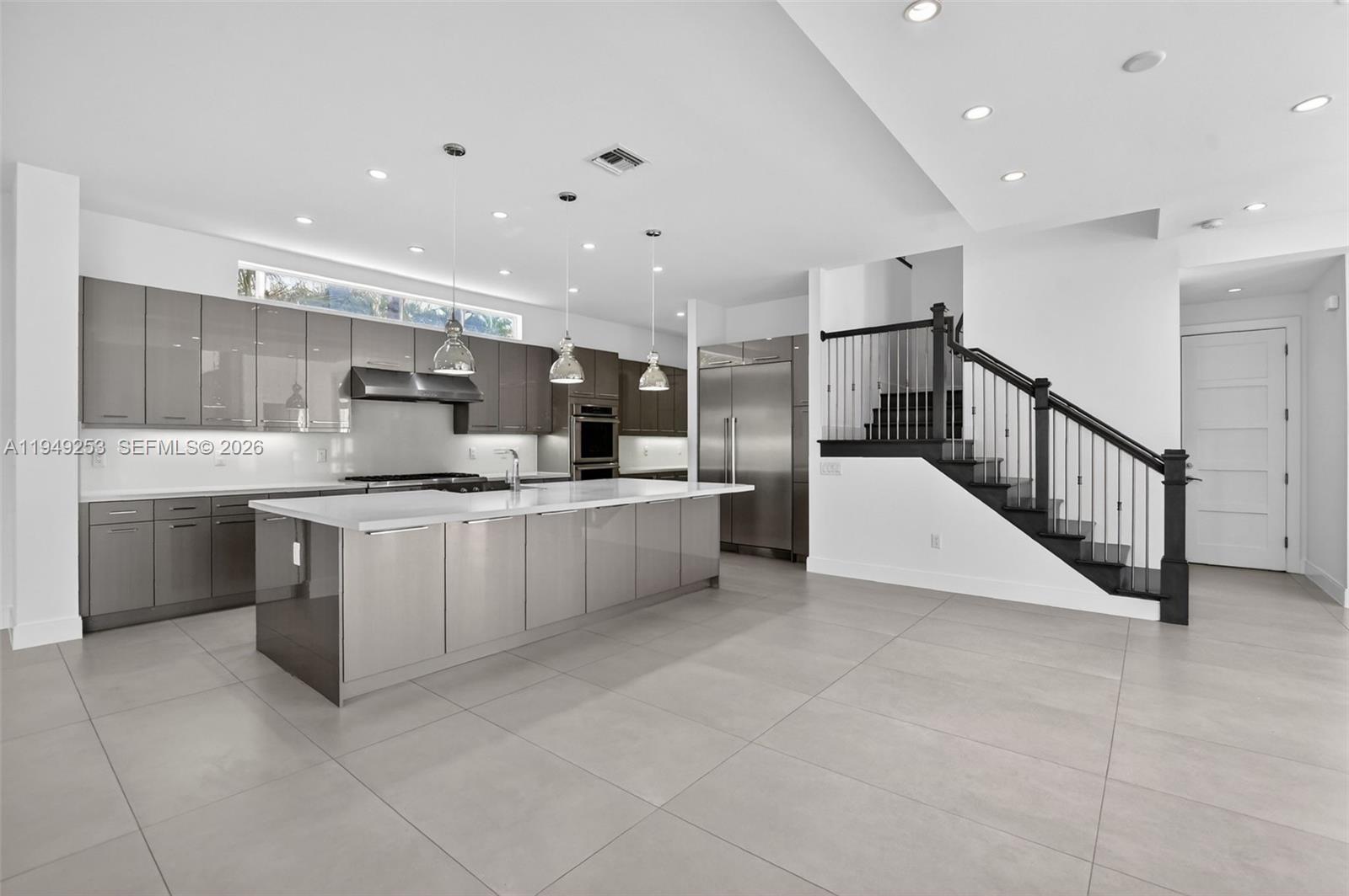201 NE 6th St, Boca Raton FL 33432