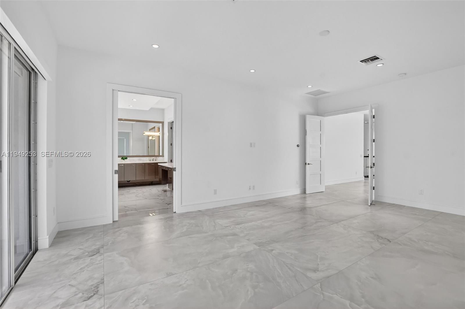 201 NE 6th St, Boca Raton FL 33432