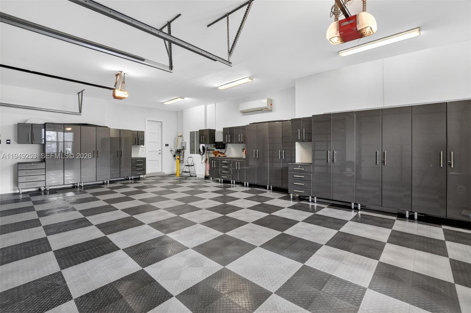 201 NE 6th St, Boca Raton FL 33432