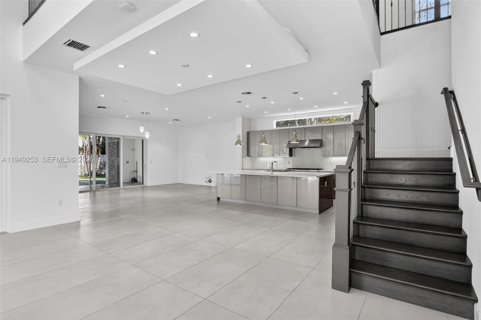201 NE 6th St, Boca Raton FL 33432
