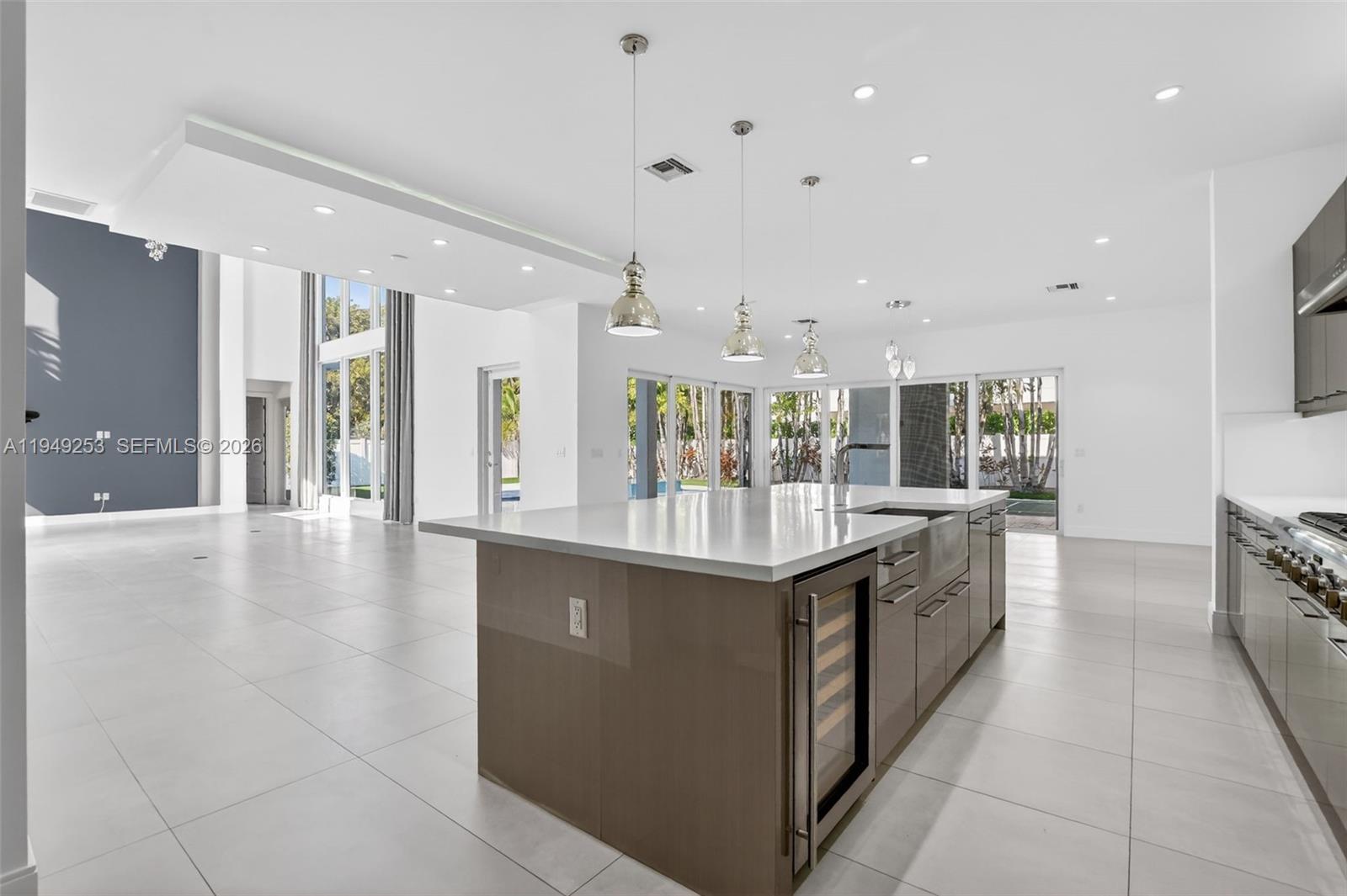 201 NE 6th St, Boca Raton FL 33432