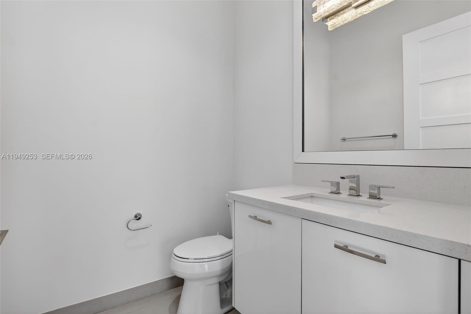 201 NE 6th St, Boca Raton FL 33432