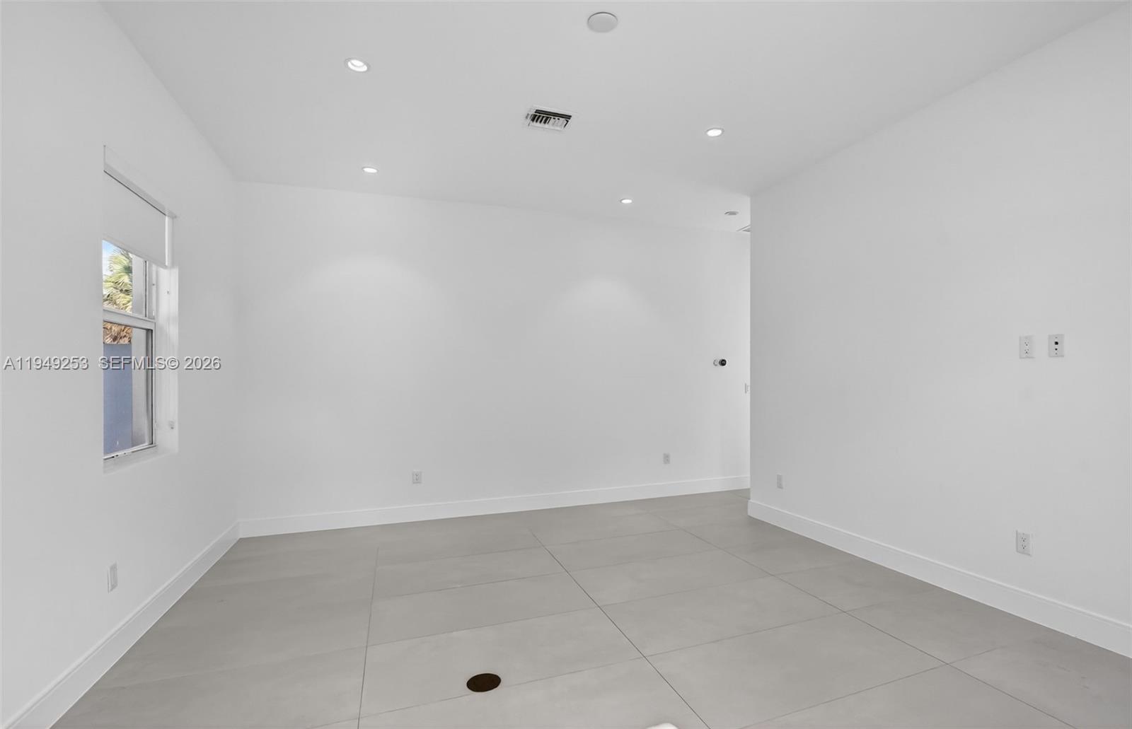 201 NE 6th St, Boca Raton FL 33432