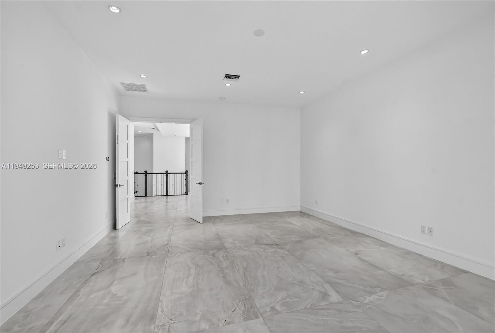 201 NE 6th St, Boca Raton FL 33432