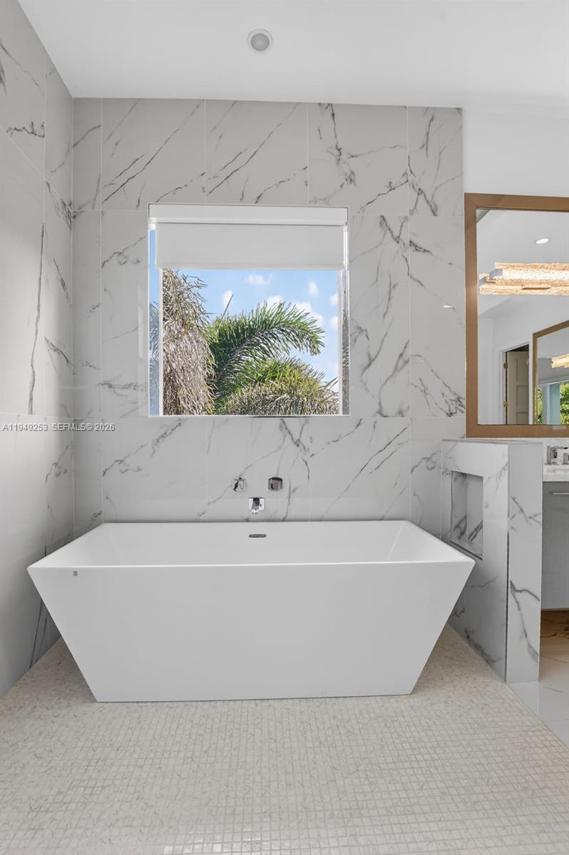 201 NE 6th St, Boca Raton FL 33432