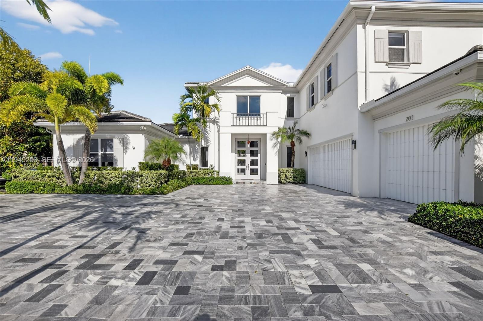 201 NE 6th St, Boca Raton FL 33432