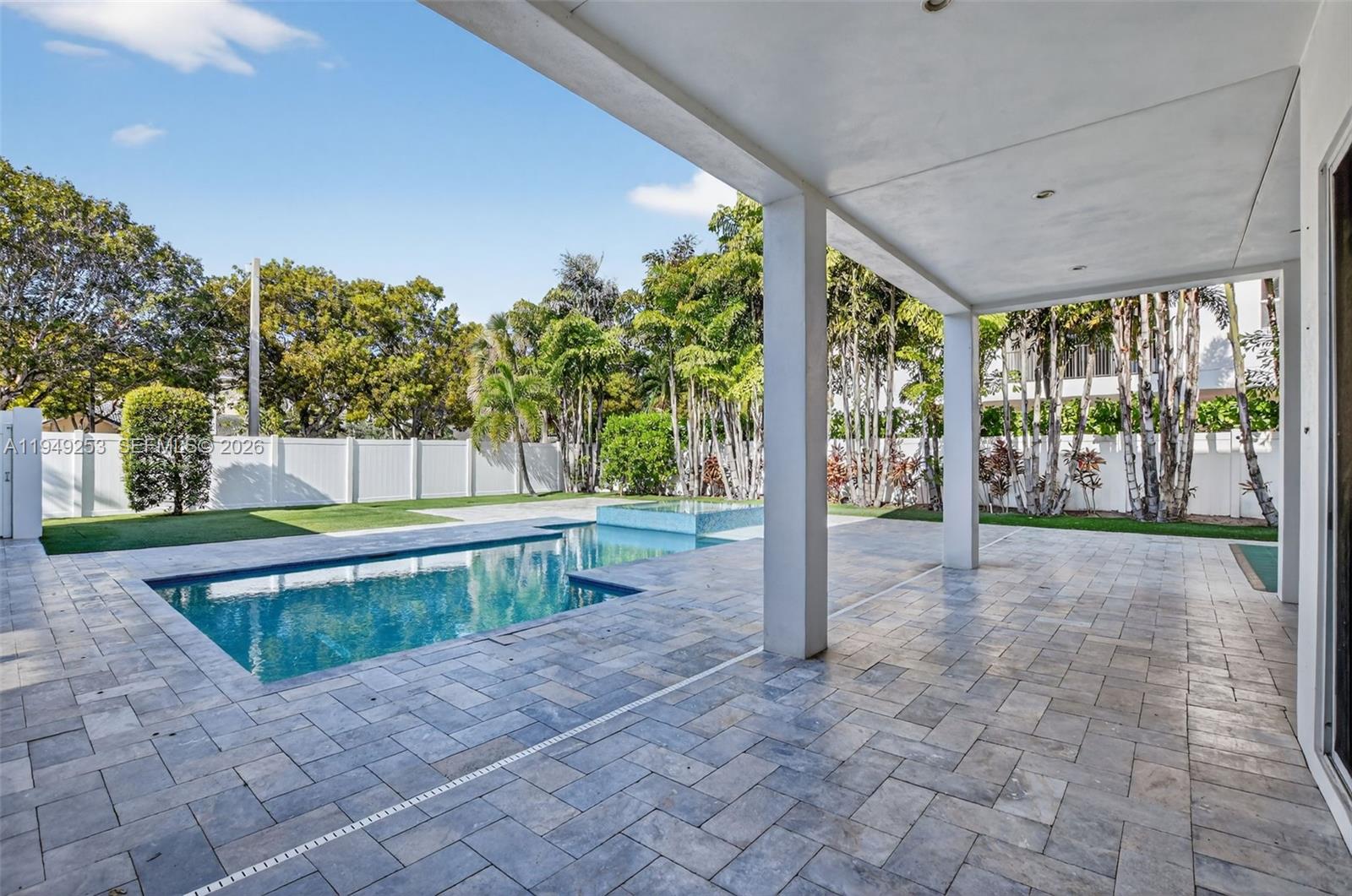 201 NE 6th St, Boca Raton FL 33432