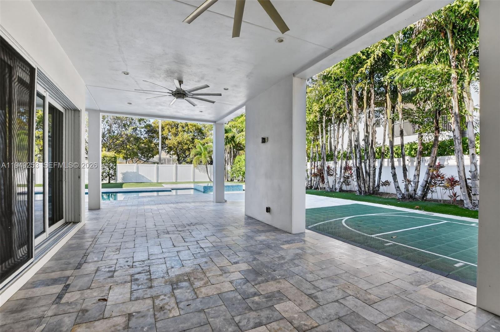 201 NE 6th St, Boca Raton FL 33432
