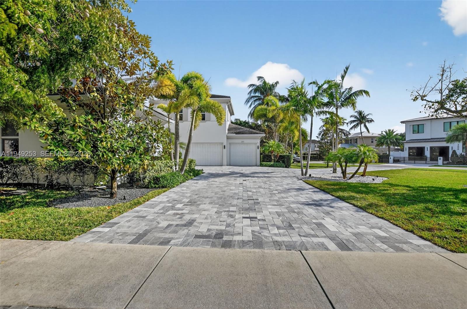 201 NE 6th St, Boca Raton FL 33432
