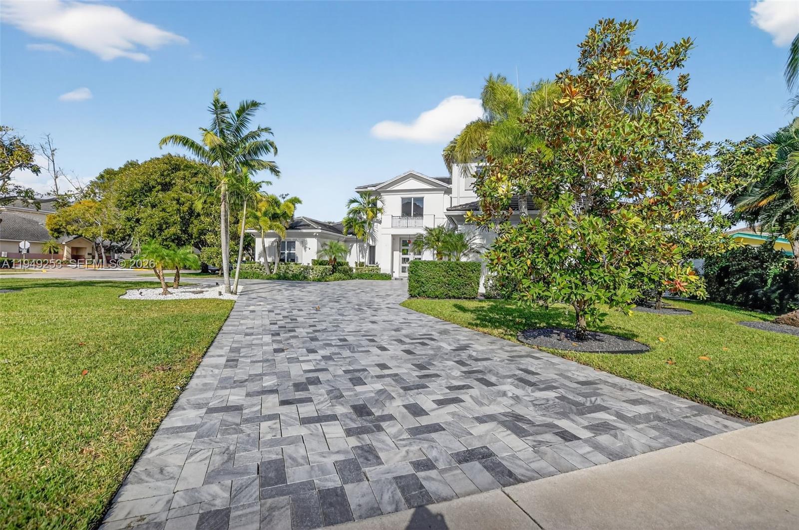201 NE 6th St, Boca Raton FL 33432