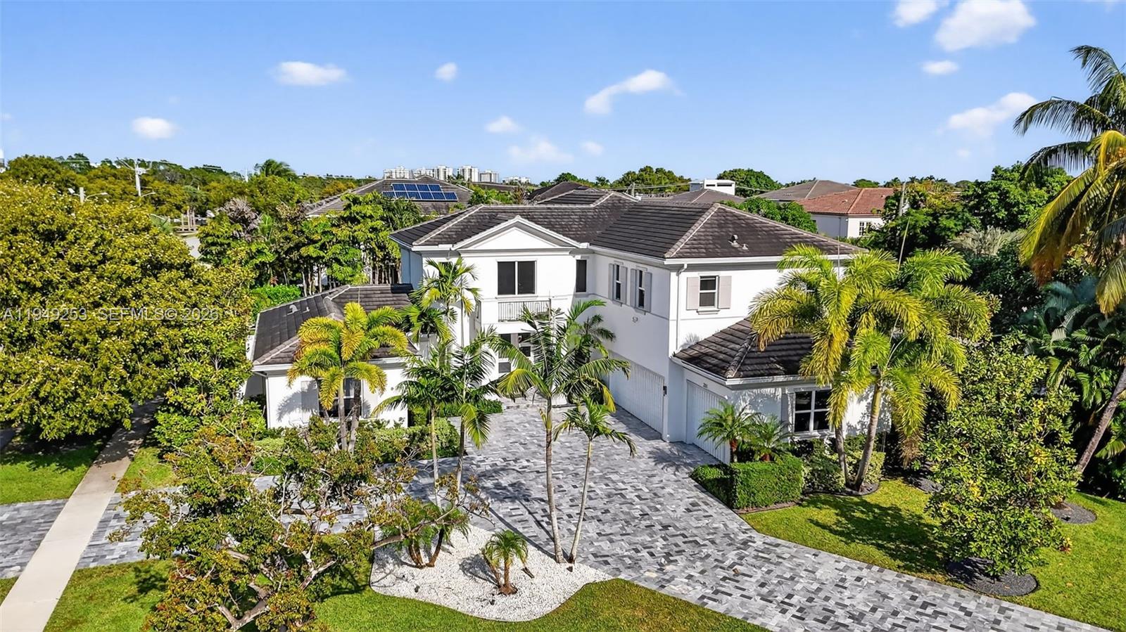 201 NE 6th St, Boca Raton FL 33432