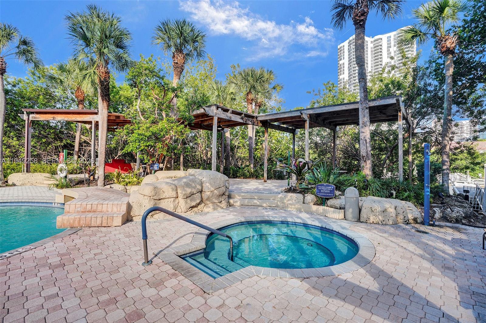 3400 NE 192nd St #609, Aventura FL 33180