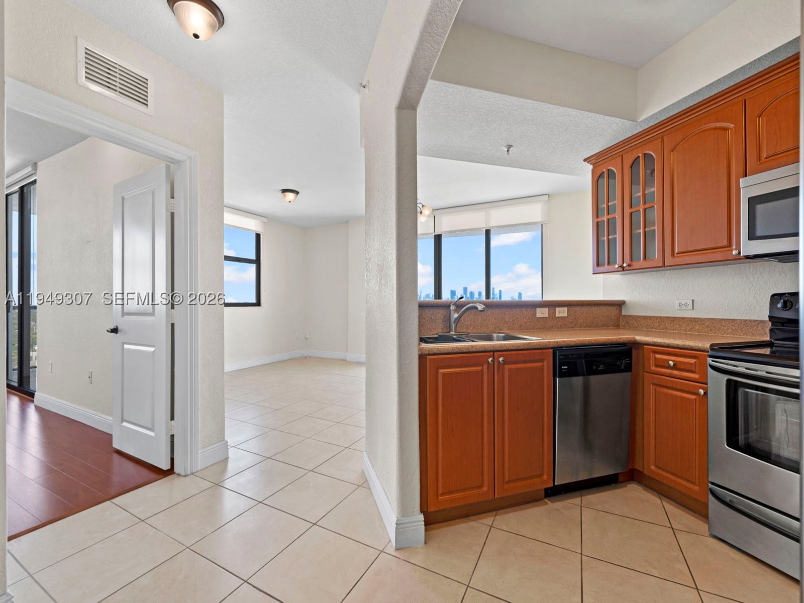 2301 SW 27th Ave #1403, Miami FL 33145