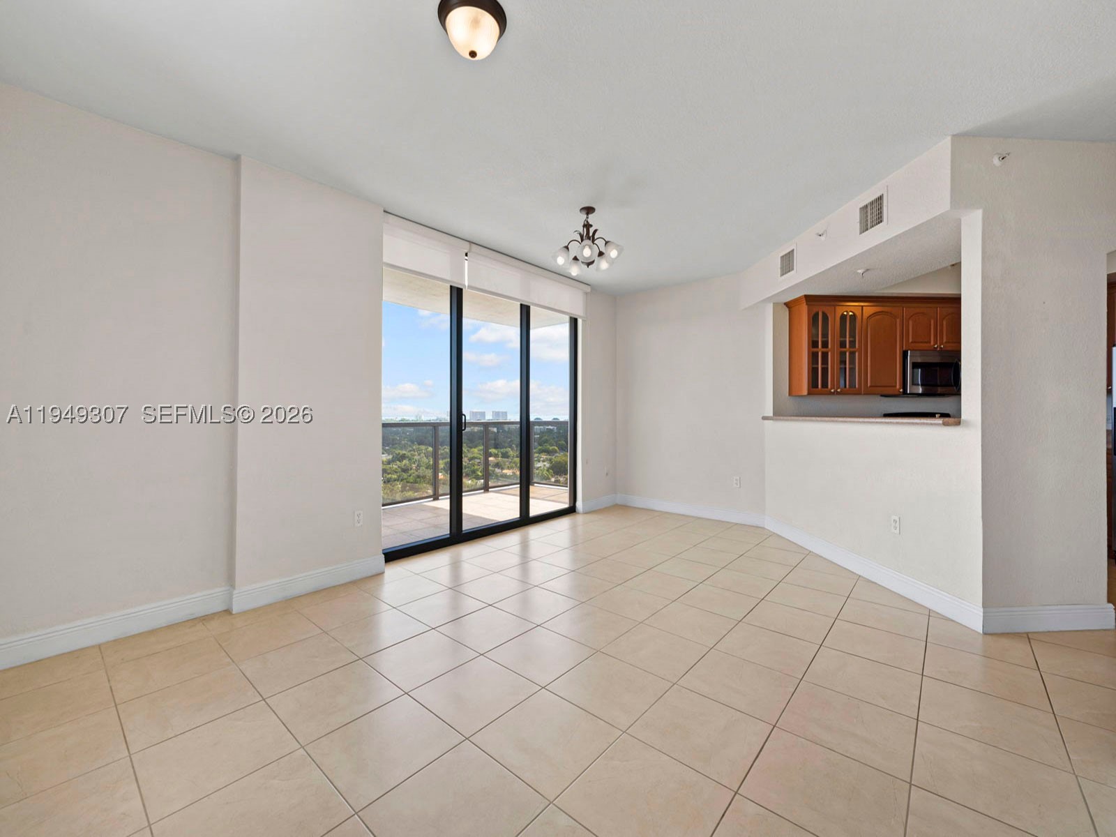 2301 SW 27th Ave #1403, Miami FL 33145