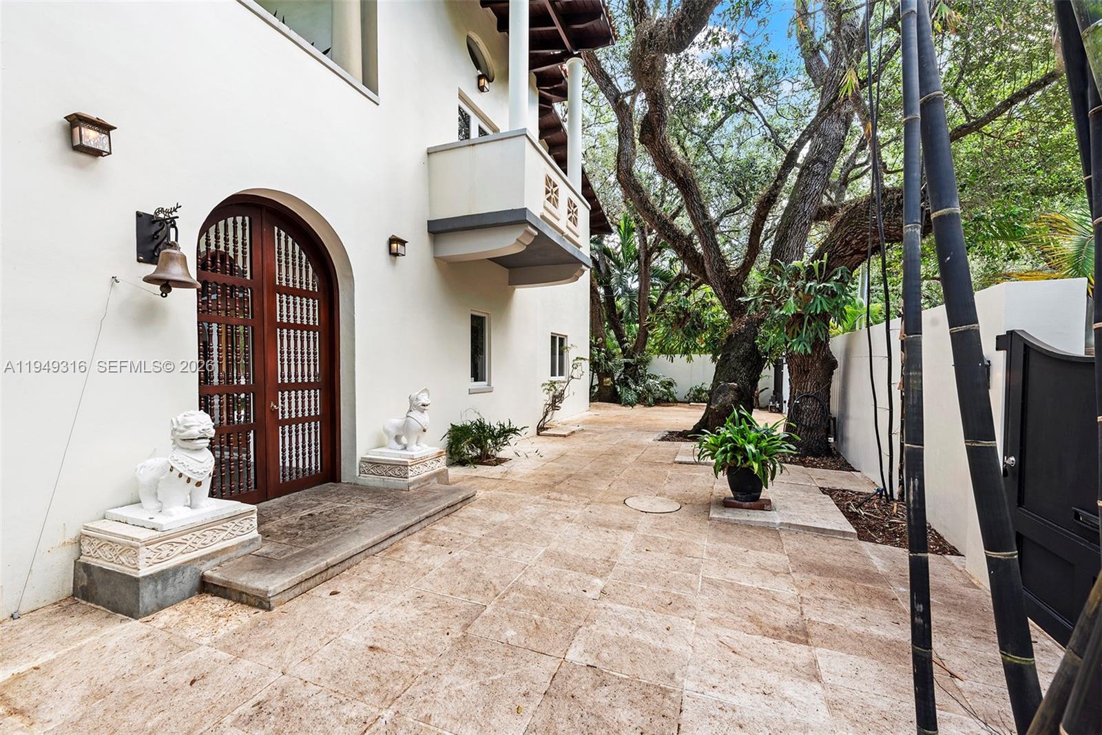 4191 Lybyer Ave, Miami FL 33133
