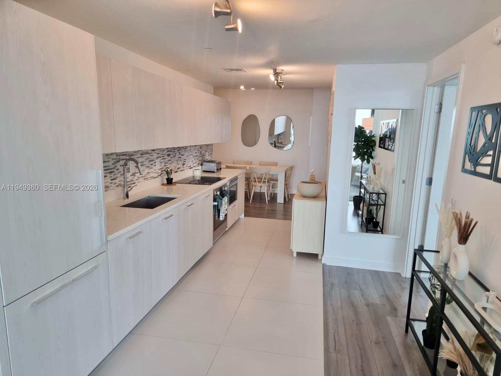 501 NE 31st St #3601, Miami FL 33137
