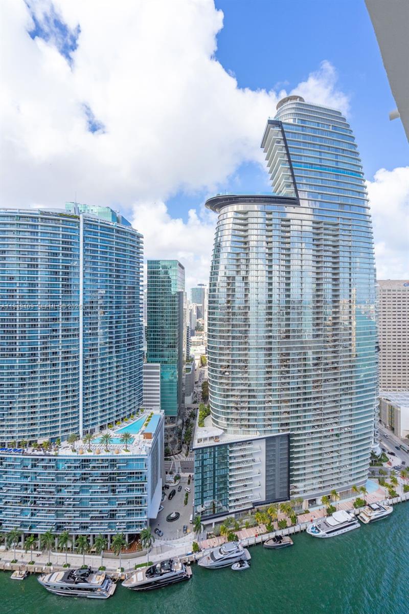 465 Brickell Ave #4006, Miami FL 33131