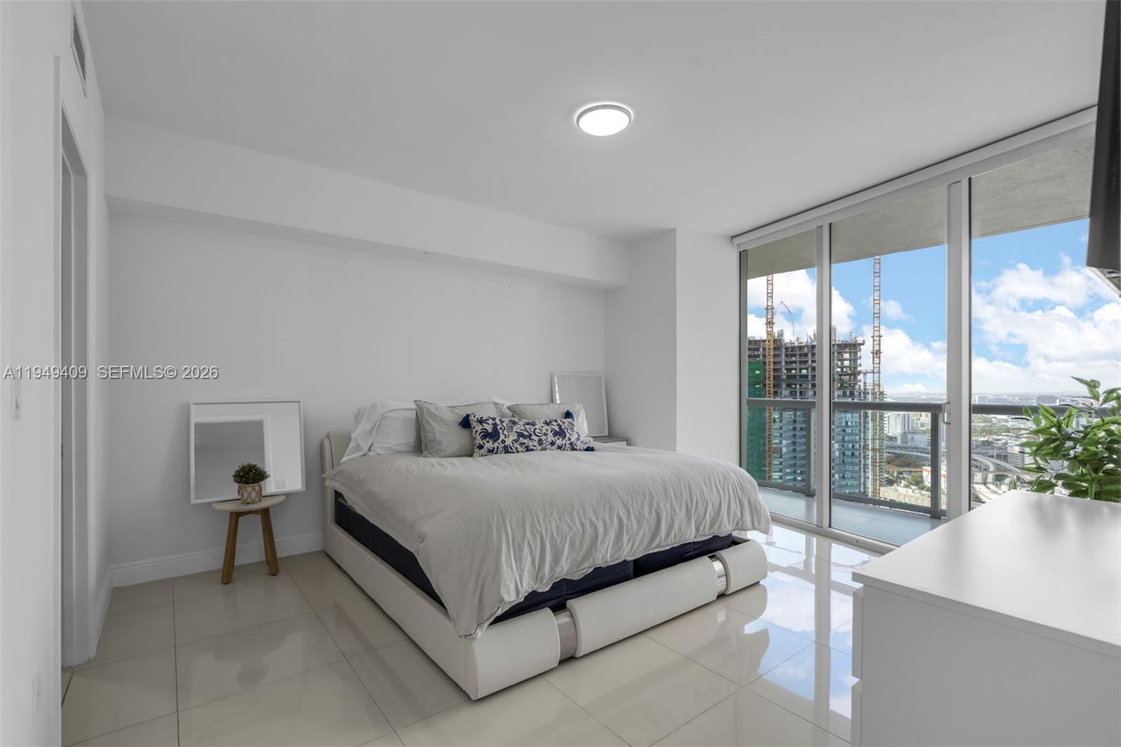 465 Brickell Ave #4006, Miami FL 33131