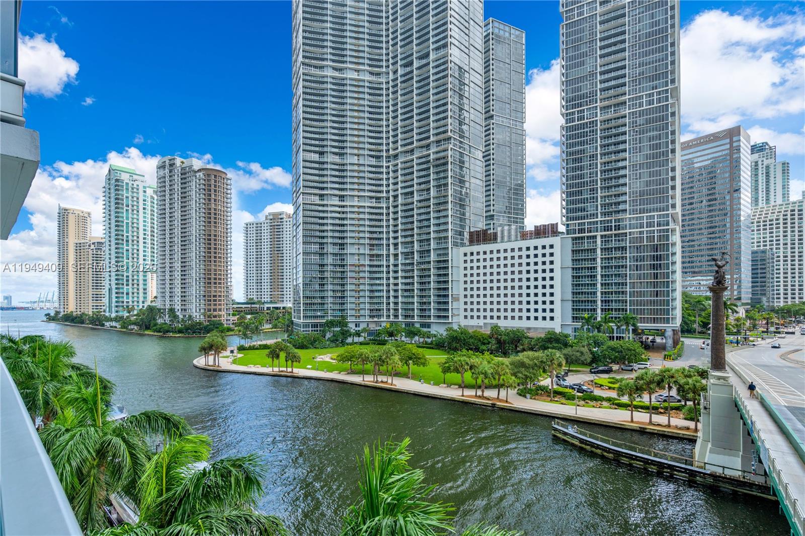 465 Brickell Ave #4006, Miami FL 33131