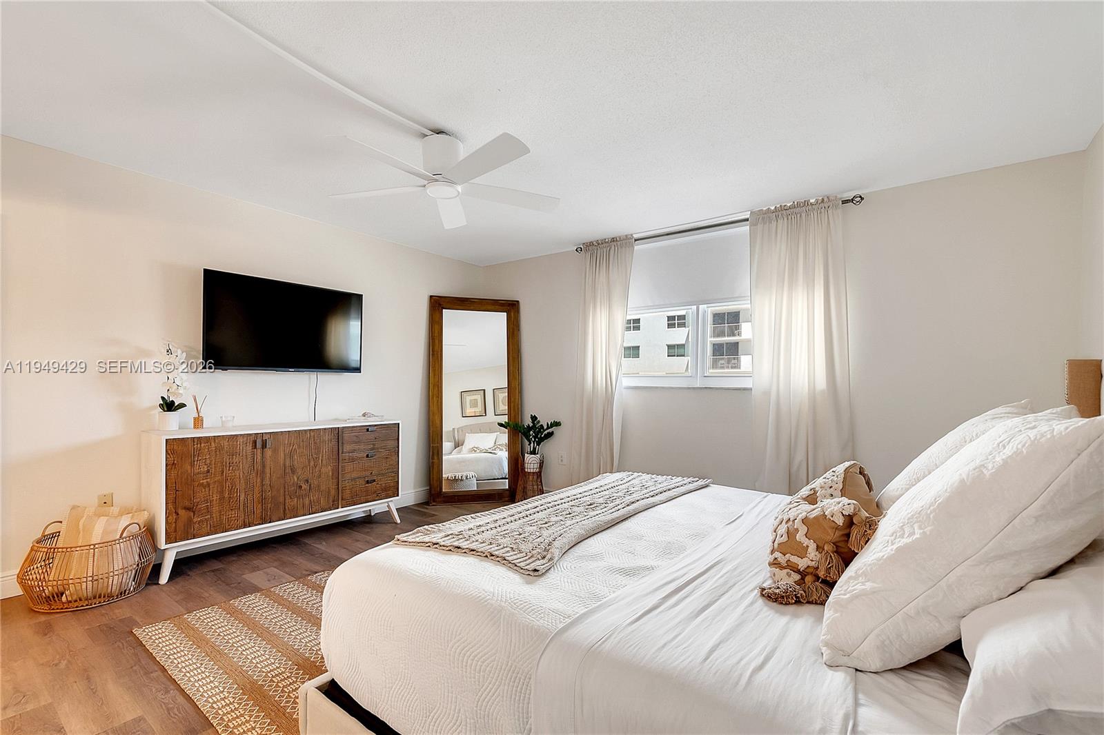 1701 S Ocean Dr #202, Hollywood FL 33019