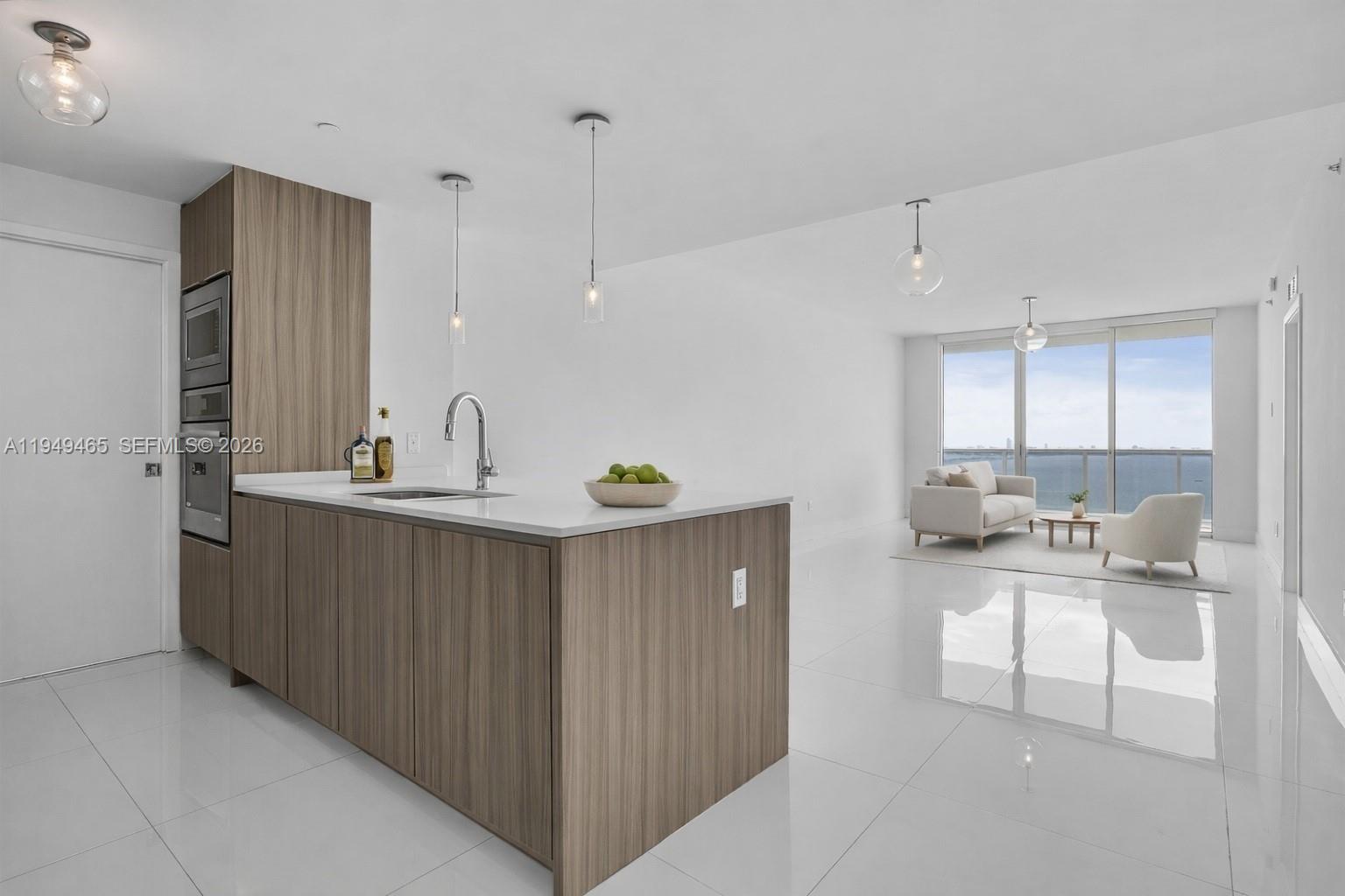 600 NE 27th St #2904, Miami FL 33137
