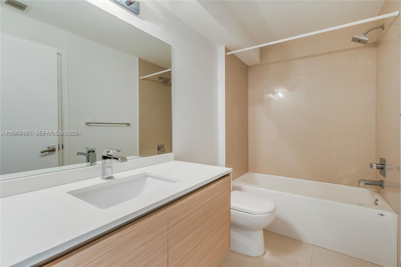 600 NE 27th St #2904, Miami FL 33137