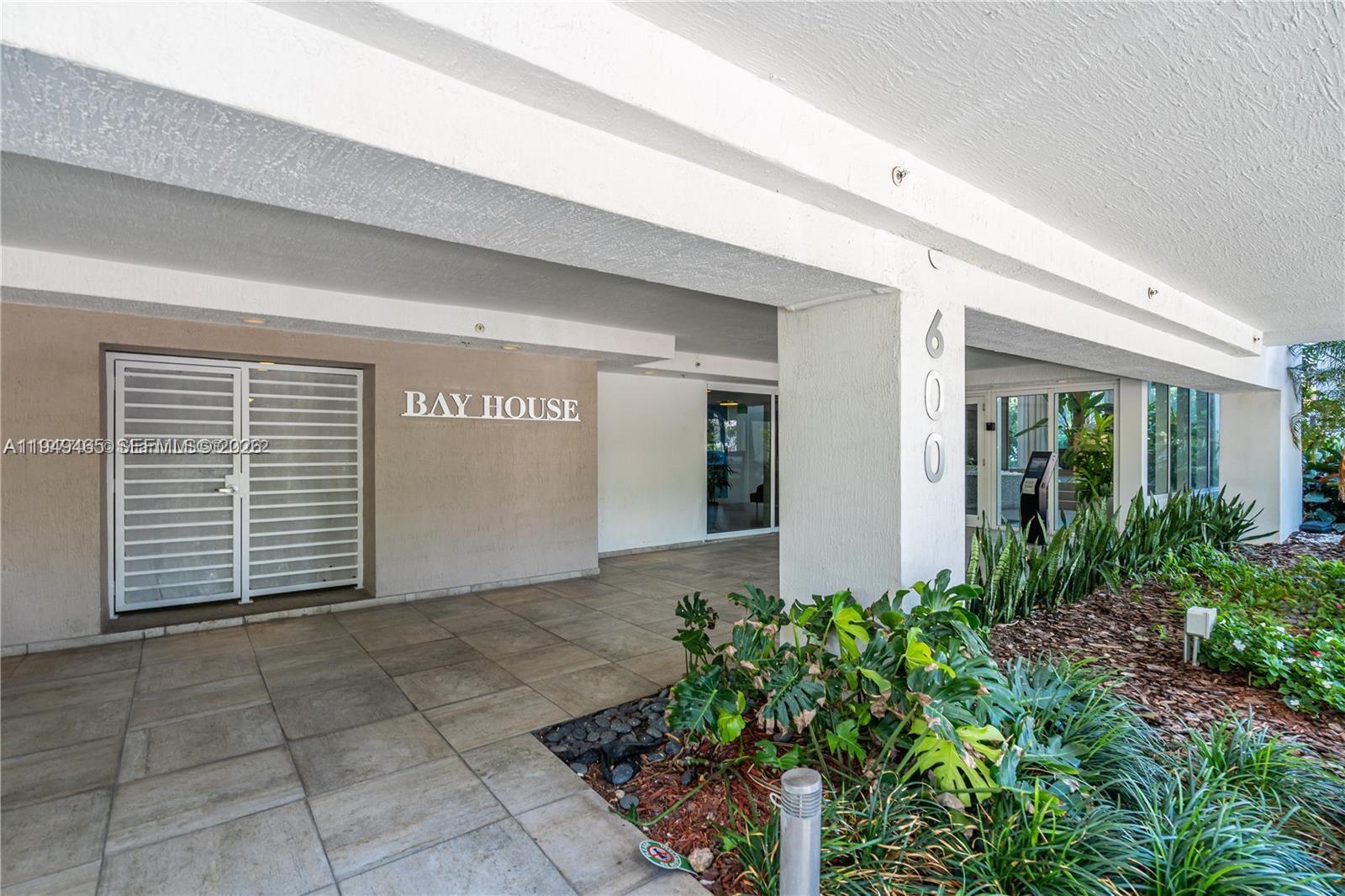 600 NE 27th St #2904, Miami FL 33137