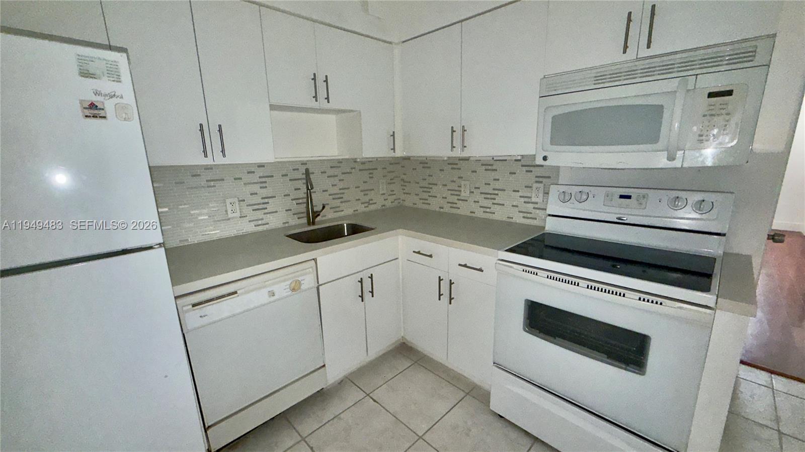 5161 Collins Ave #511, Miami Beach FL 33140