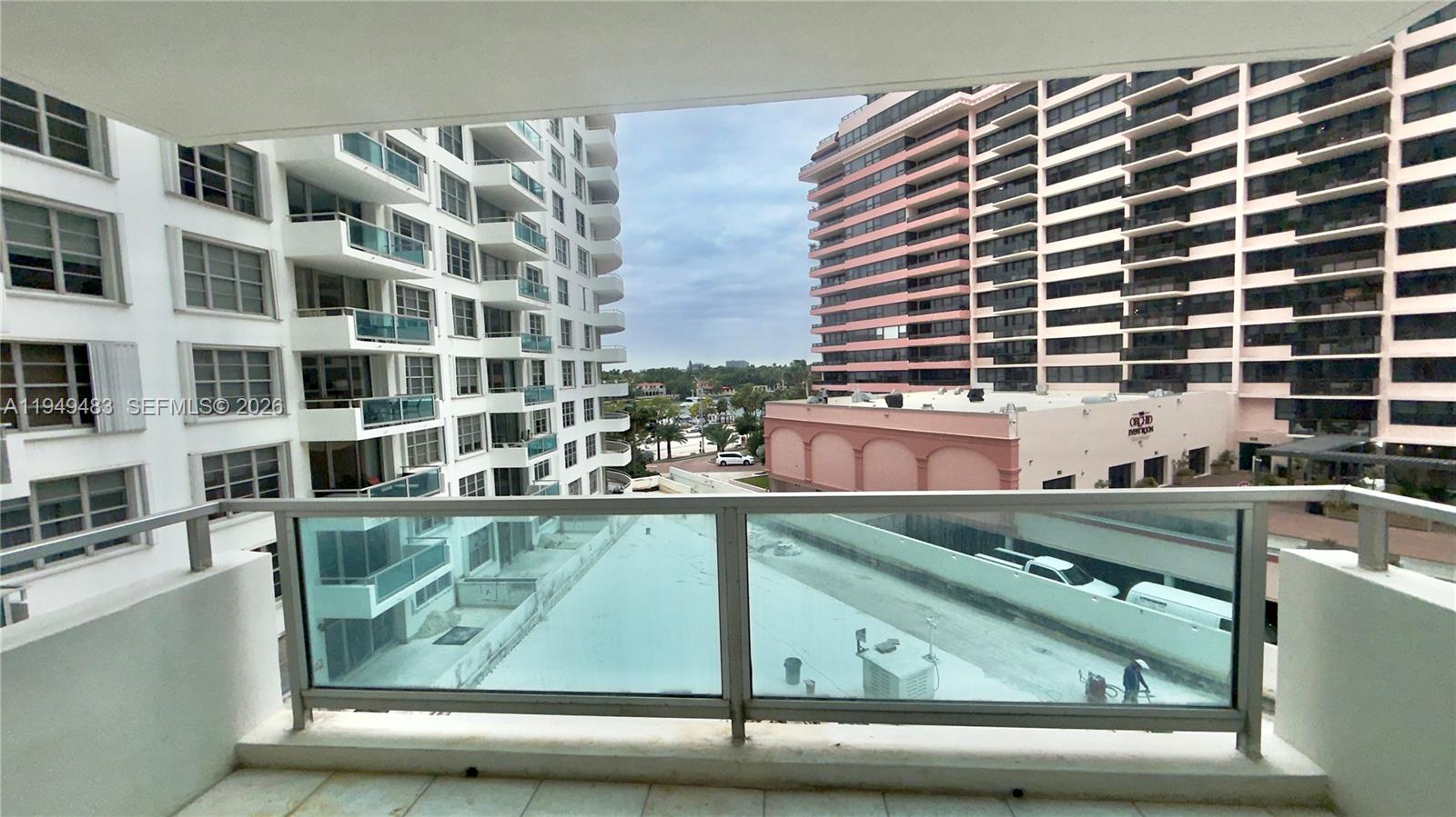 5161 Collins Ave #511, Miami Beach FL 33140