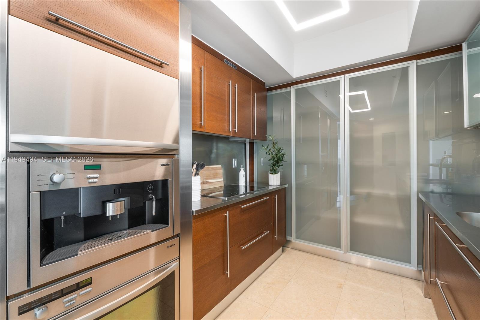 450 Alton Rd #2703, Miami Beach FL 33139