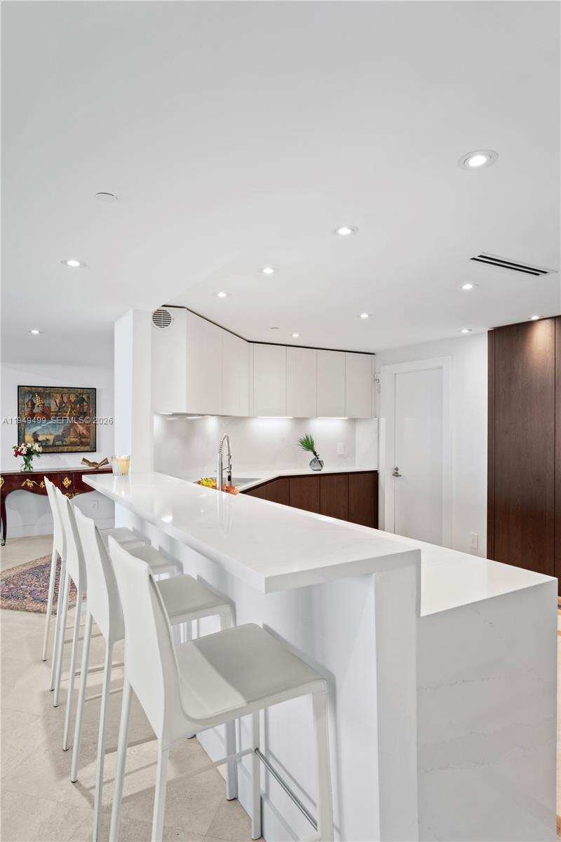 1643 Brickell Ave #2506, Miami FL 33129