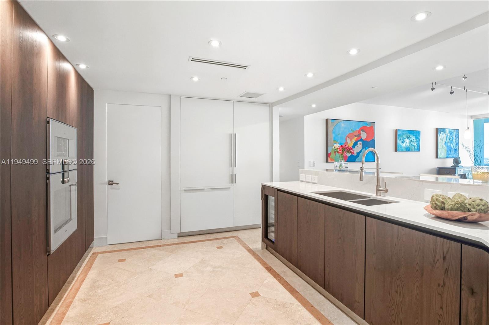 1643 Brickell Ave #2506, Miami FL 33129