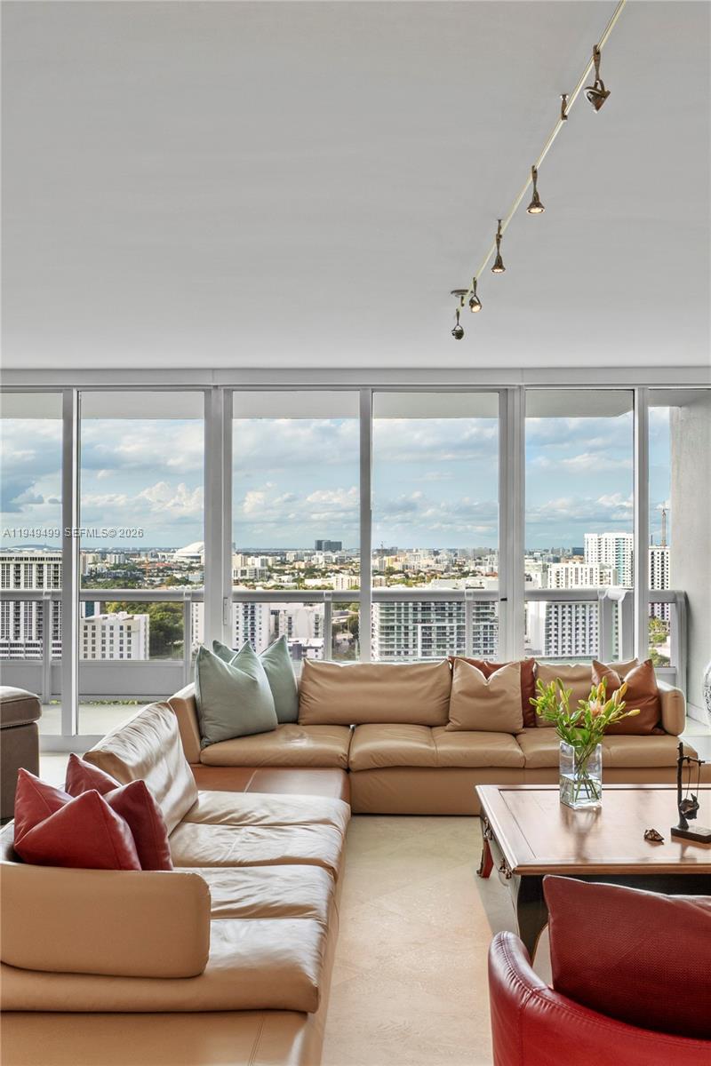 1643 Brickell Ave #2506, Miami FL 33129