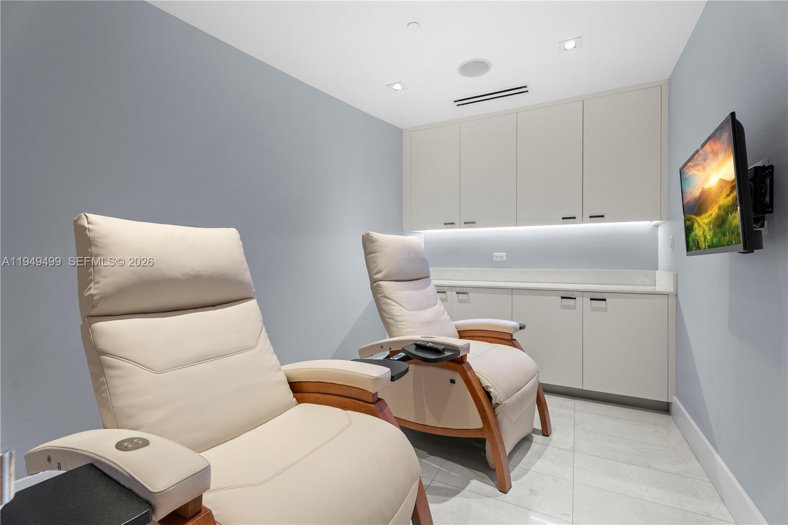1643 Brickell Ave #2506, Miami FL 33129