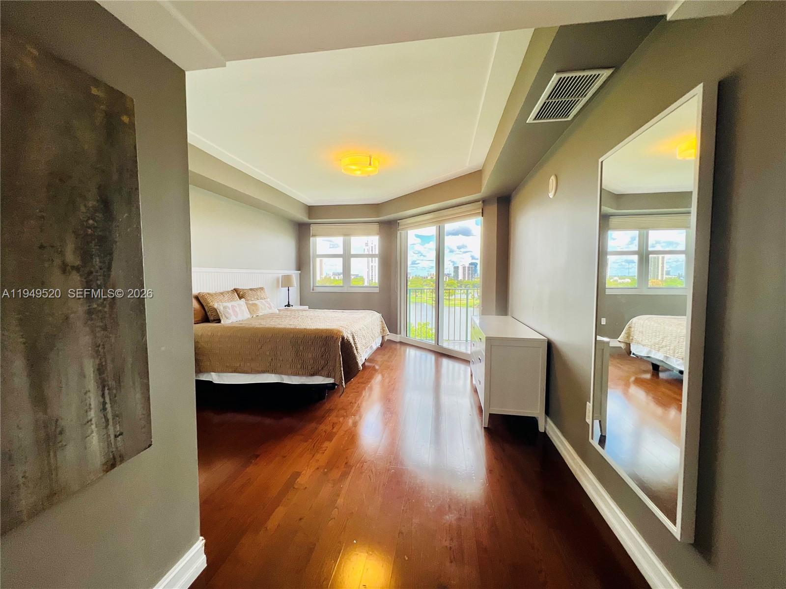 20000 E Country Club Dr #806, Aventura FL 33180