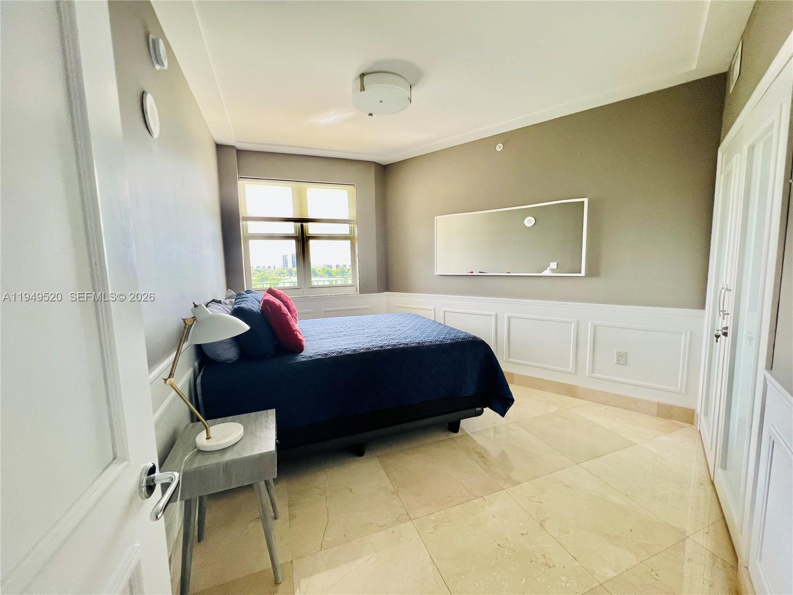 20000 E Country Club Dr #806, Aventura FL 33180