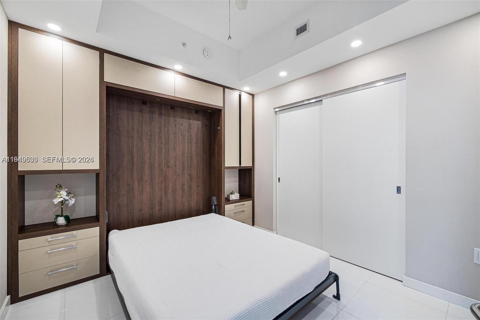 851 NE 1st Ave #4108, Miami FL 33132