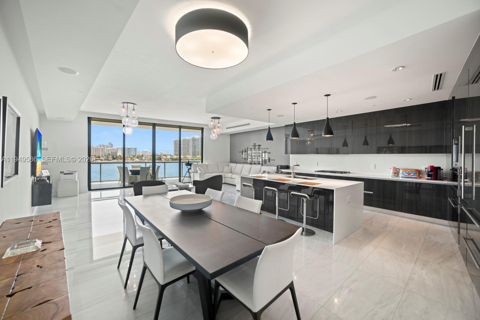 3300 NE 188th St #414, Aventura FL 33180