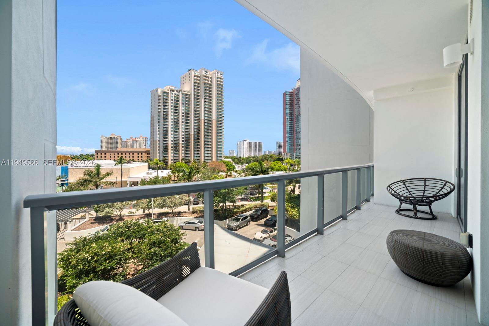 3300 NE 188th St #414, Aventura FL 33180