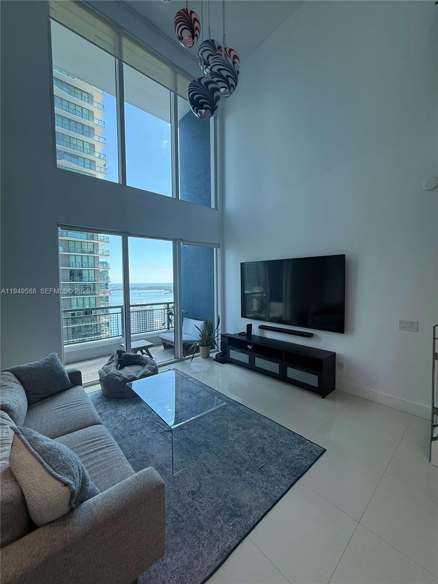 60 SW 13th St #3808, Miami FL 33130