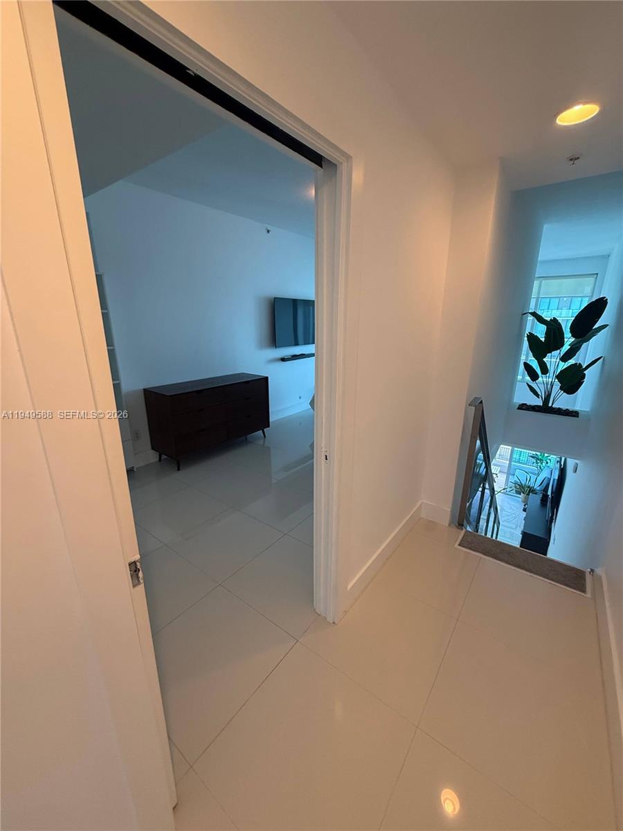 60 SW 13th St #3808, Miami FL 33130